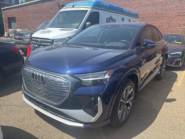 Used 2023 Audi Q4 e-tron Prestige AWD/4WD image 1