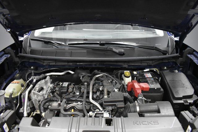 Certified 2025 Nissan Kicks SR image 31