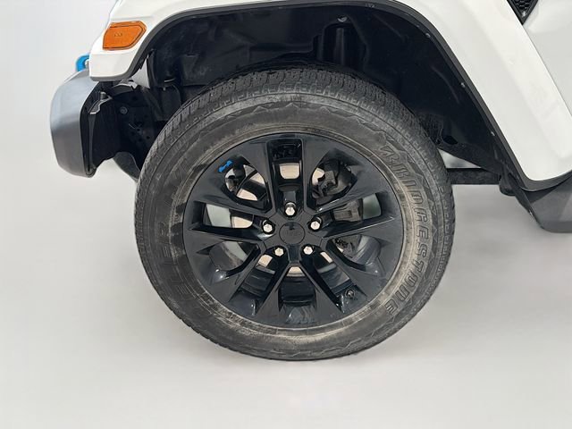 Used 2023 Jeep Wrangler Unlimited Sahara w/ Cold Weather Group image 26