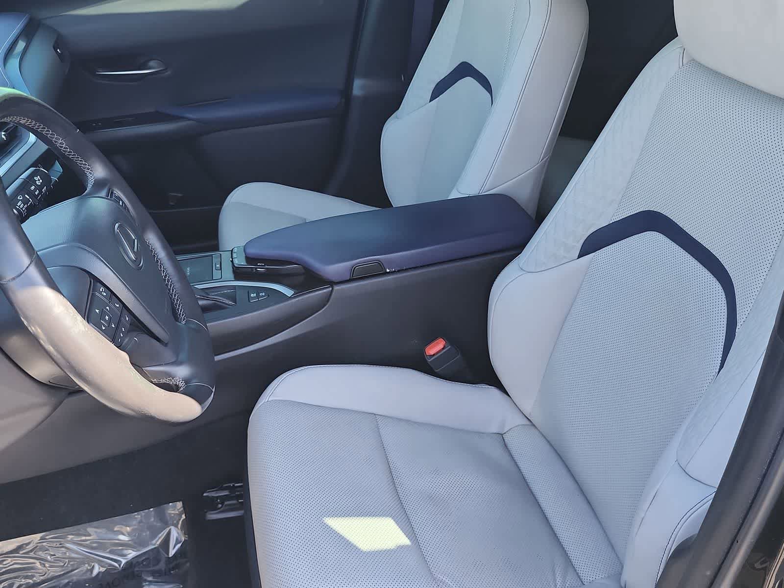 Used 2021 Lexus UX 250h w/ Premium Package AWD/4WD image 15