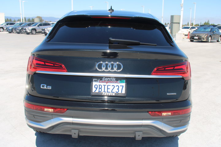 Used 2022 Audi Q5 2.0T Premium AWD/4WD image 4