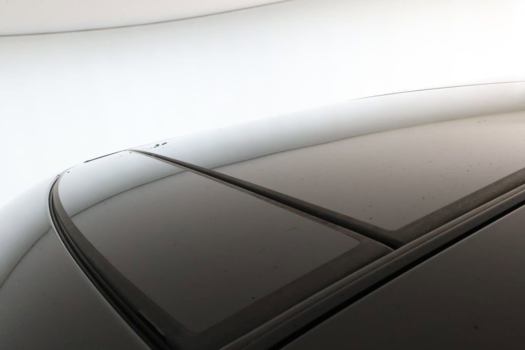 Used 2022 Land Rover Range Rover Westminster Edition image 8