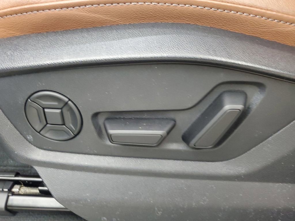 Used 2025 Audi Q7 3.0T Premium w/ Convenience Package image 20