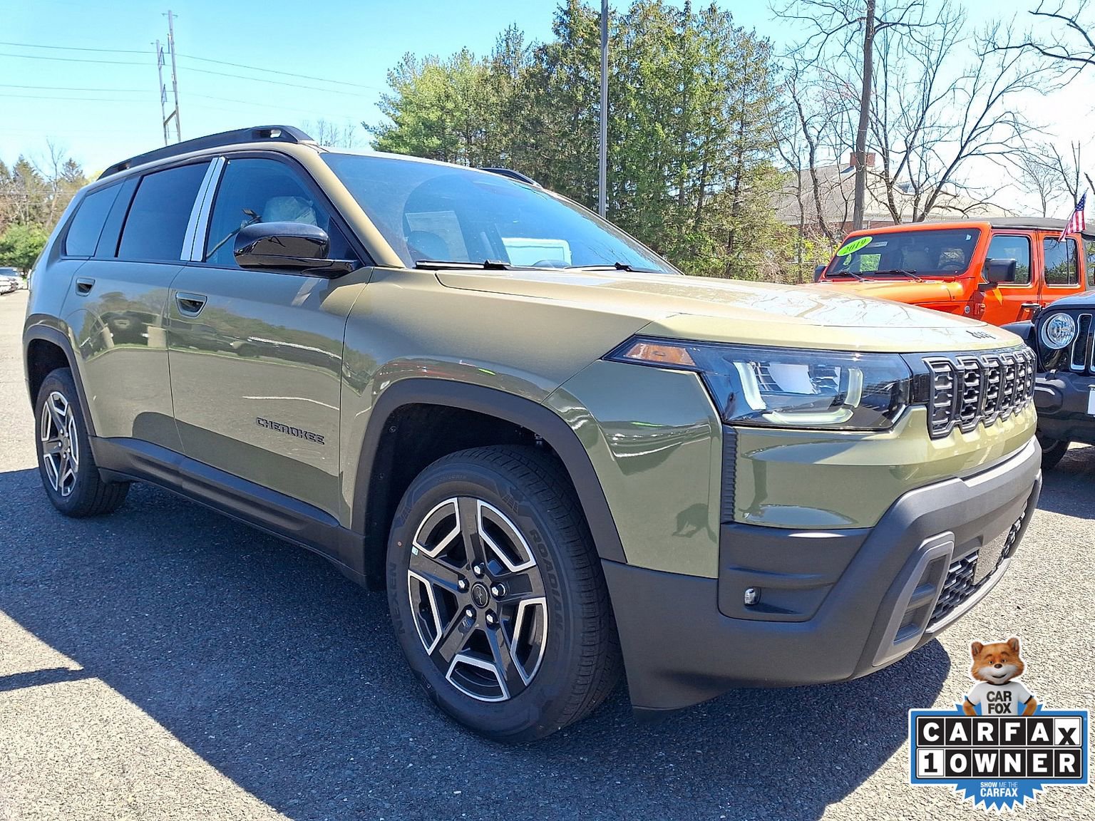 New 2026 Jeep Cherokee Laredo AWD/4WD image 2