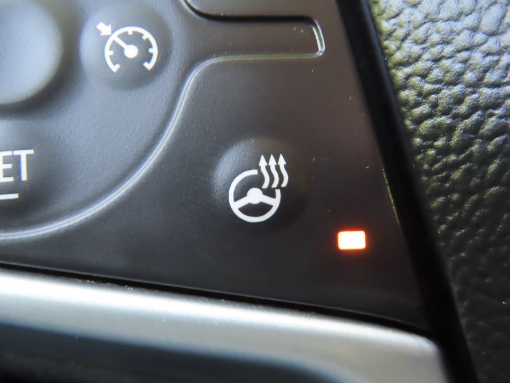 Used 2024 GMC Terrain SLT w/ Infotainment Package II AWD/4WD image 14