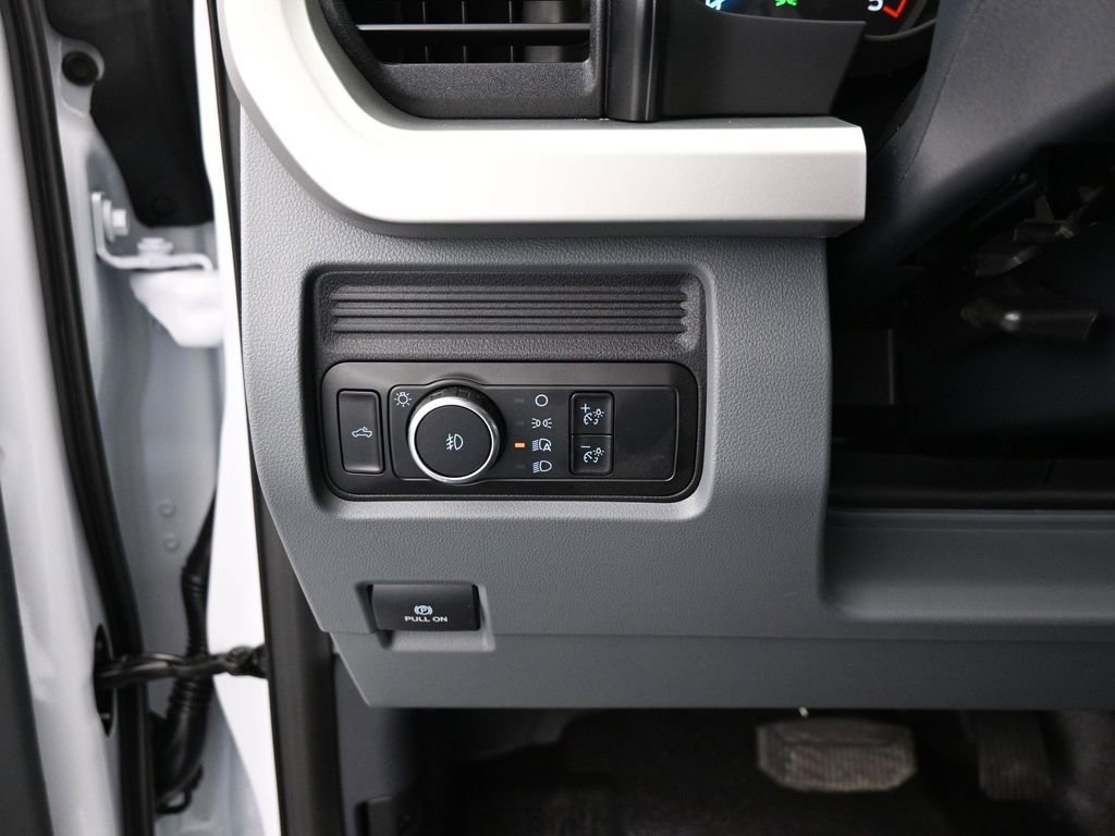 New 2025 Ford F550 2WD Regular Cab Super Duty image 14