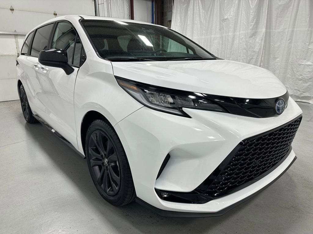 Used 2025 Toyota Sienna XSE