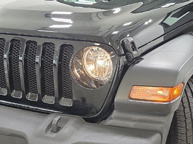 Used 2022 Jeep Wrangler Unlimited Sport AWD/4WD image 30