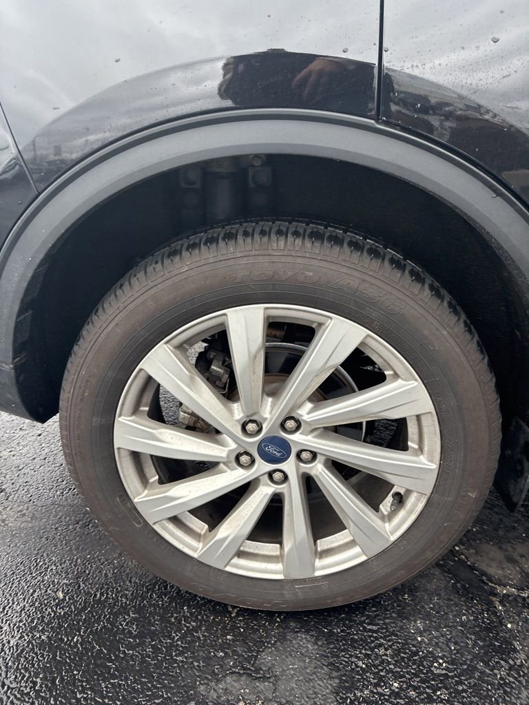 Used 2022 Ford Escape Titanium w/ Titanium Elite Package image 24