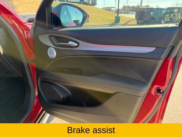 Used 2024 Alfa Romeo Stelvio Veloce image 32