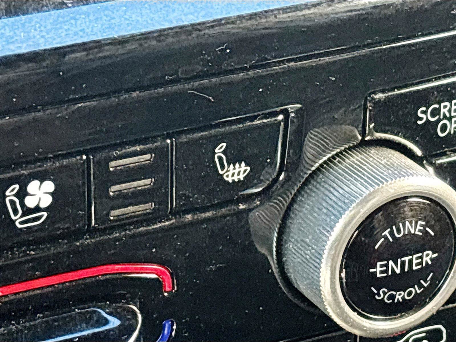 Used 2021 Jeep Grand Cherokee L Summit w/ Advanced Protech Group IV image 23