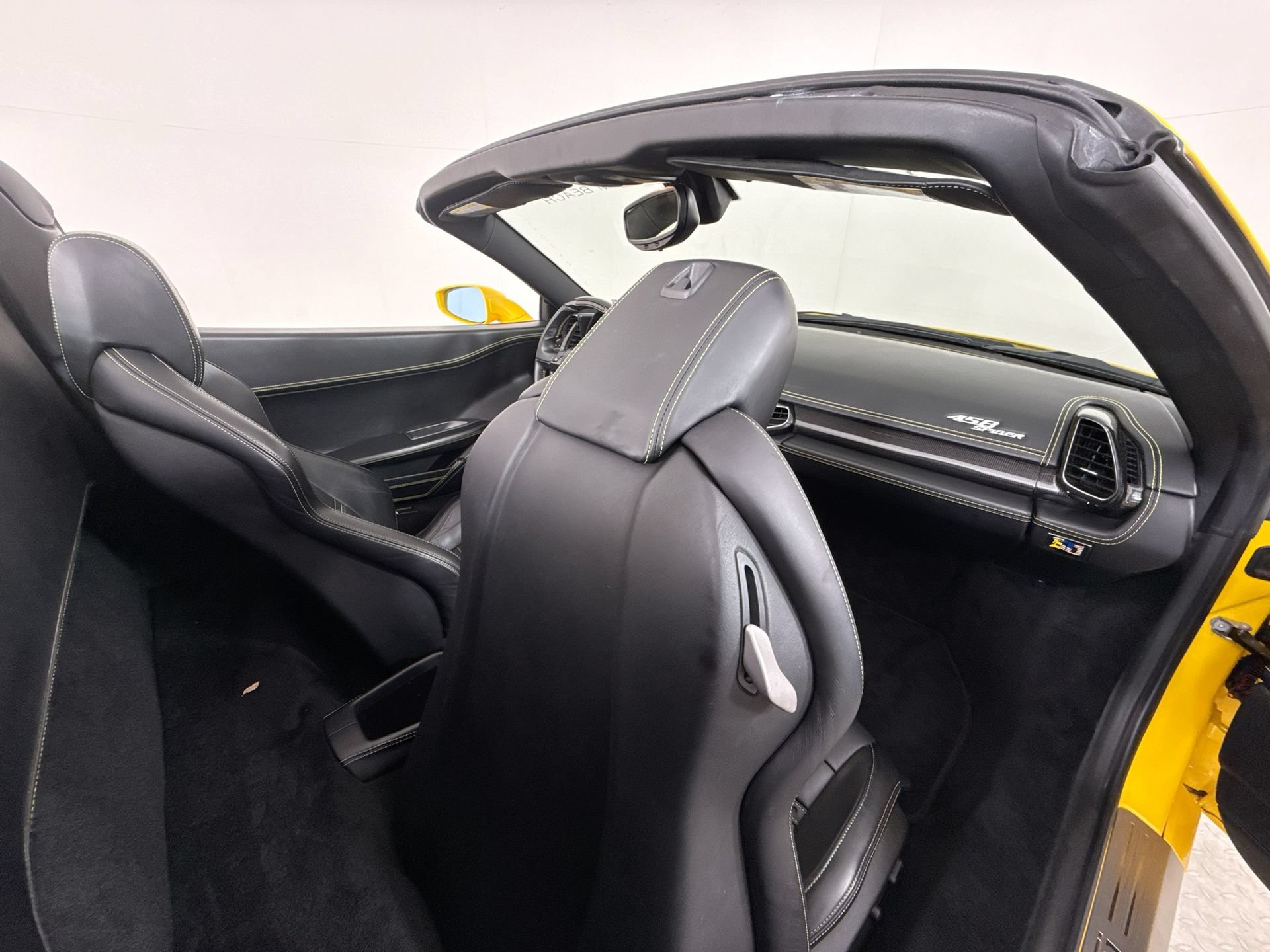 Certified 2015 Ferrari 458 Spider RWD image 21