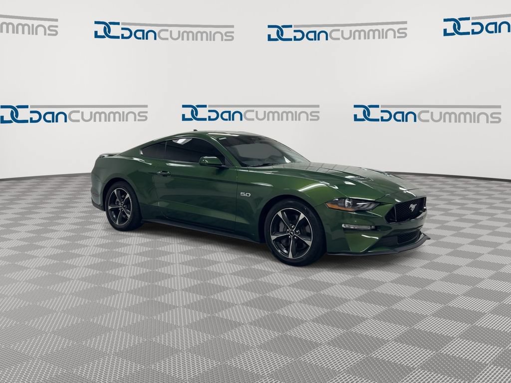 Used 2022 Ford Mustang GT w/ Equipment Group 301A RWD image 2