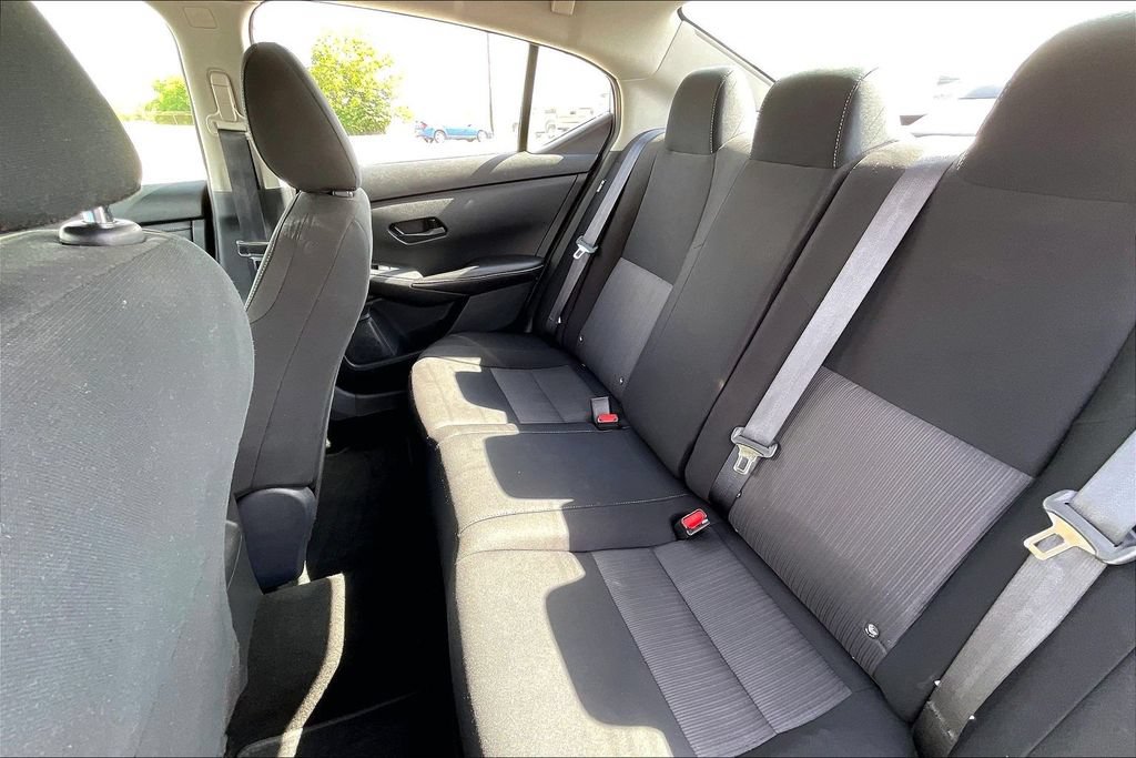 Used 2024 Nissan Sentra SV FWD image 19