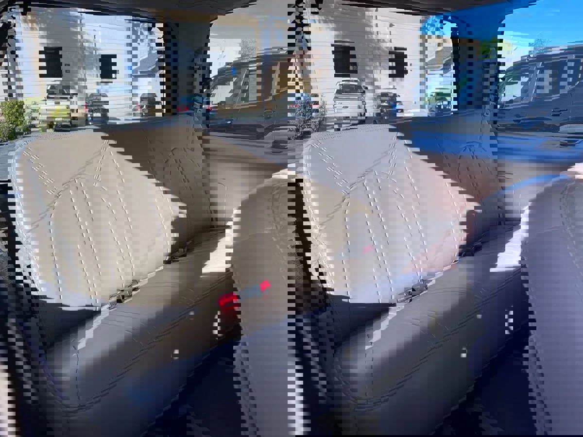 Used 2000 Ford Expedition Eddie Bauer image 23