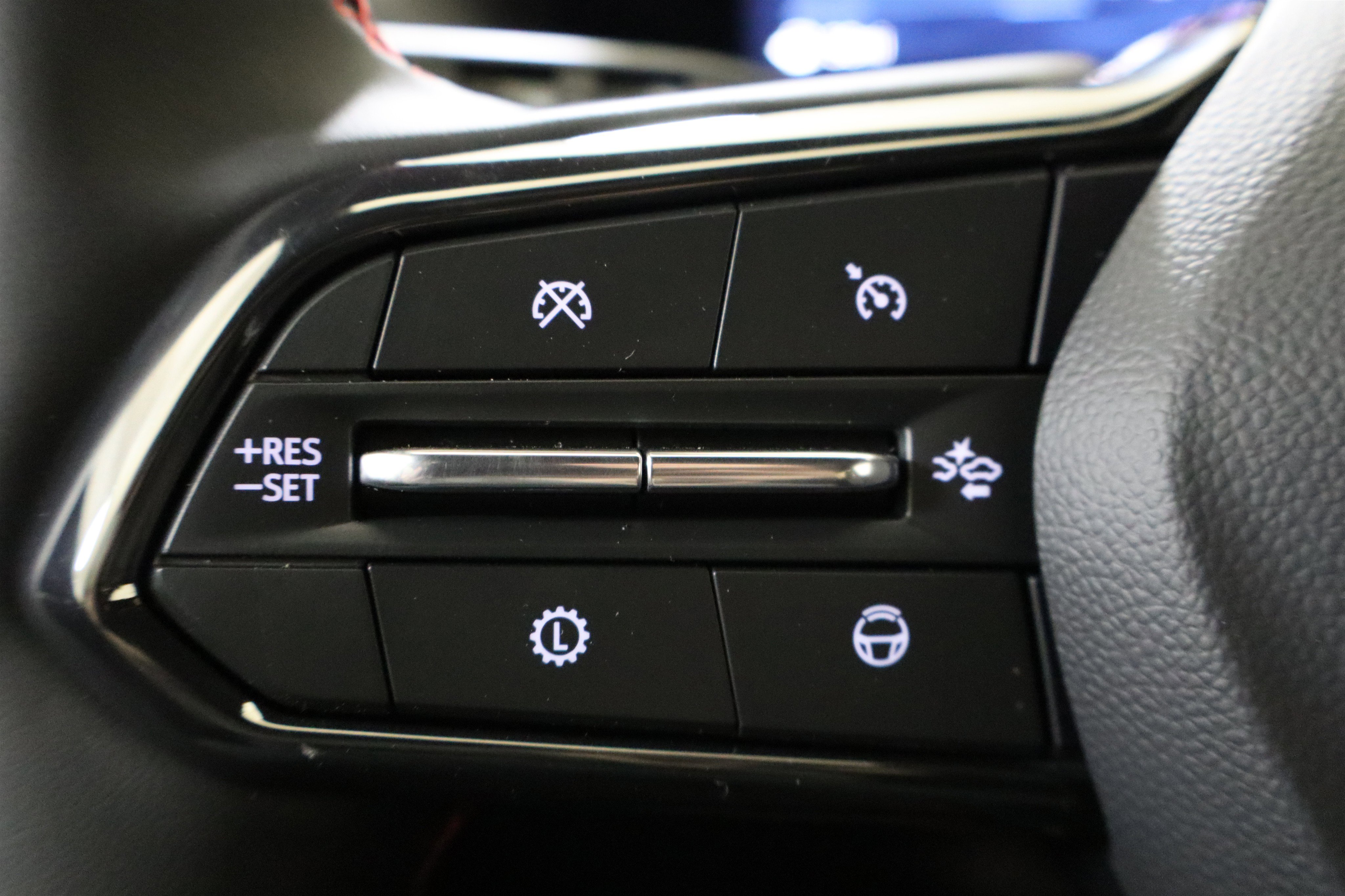 New 2026 Chevrolet Traverse RS w/ LPO, Floor Liner Package FWD image 28