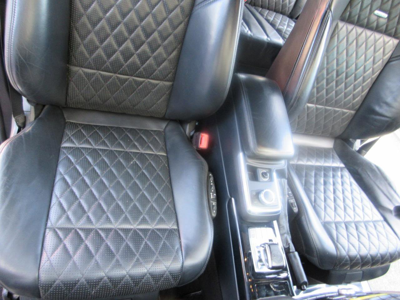 Used 2015 Mercedes-Benz G 63 AMG 4MATIC image 29