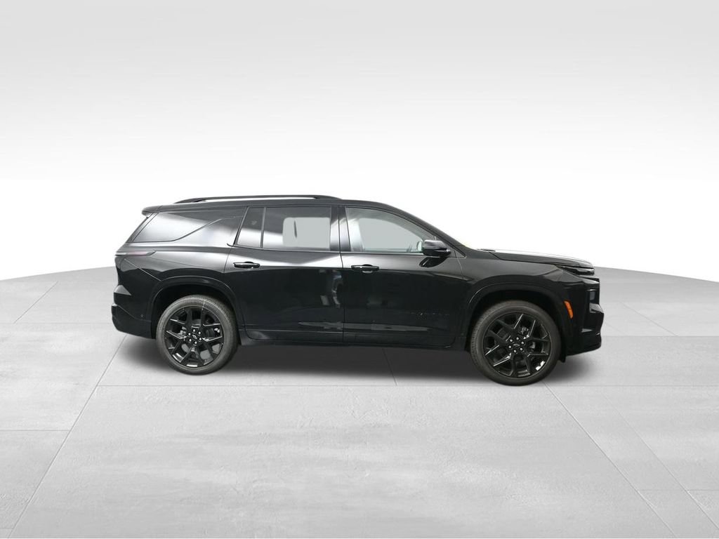 New 2026 Chevrolet Traverse RS w/ LPO, Floor Liner Package image 2