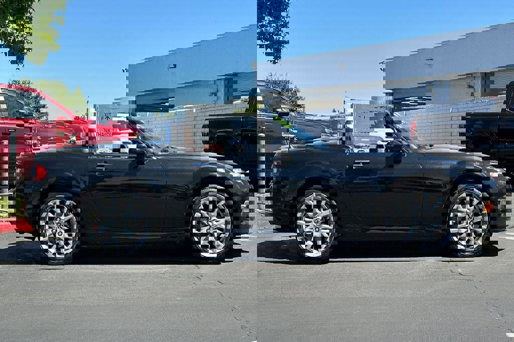 Used 2015 MAZDA MX-5 Miata Grand Touring image 4