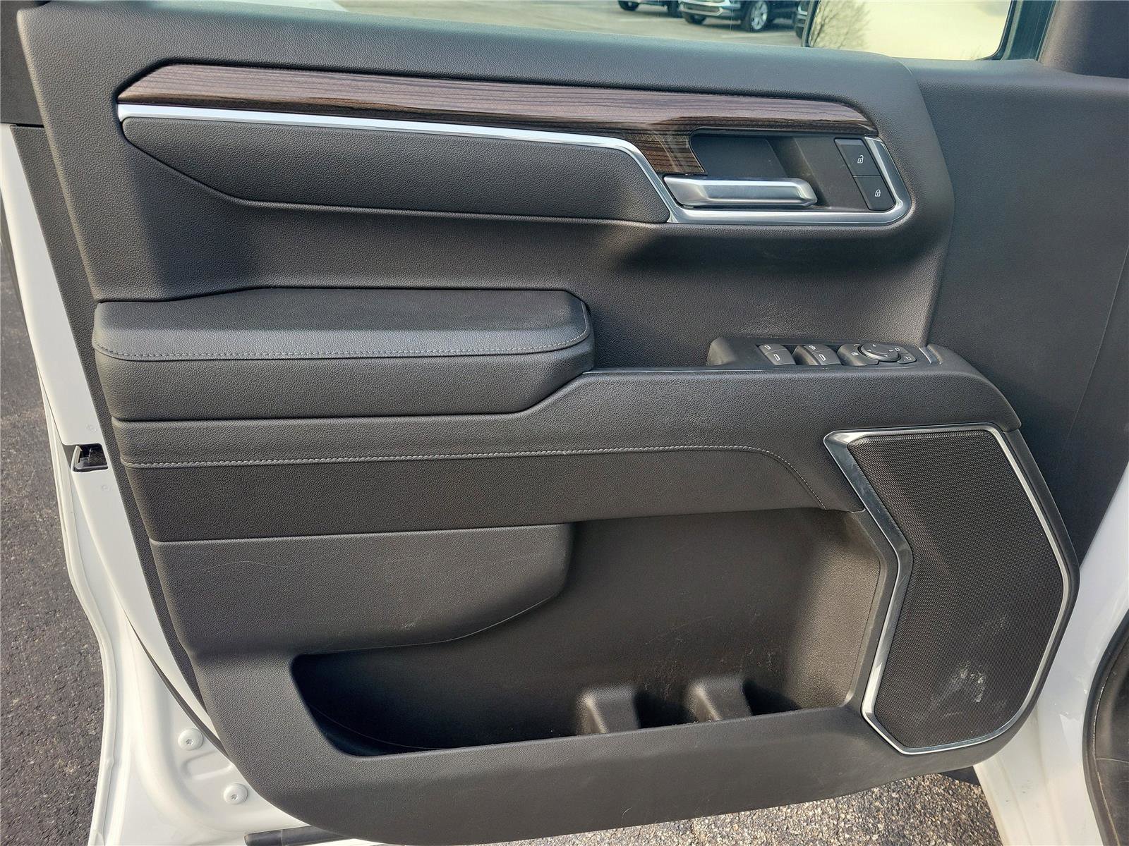 Used 2023 Chevrolet Silverado 1500 LT image 18