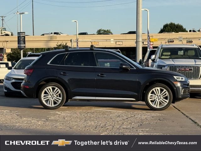 Used 2019 Audi Q5 2.0T Premium Plus w/ Premium Plus Package AWD/4WD image 5