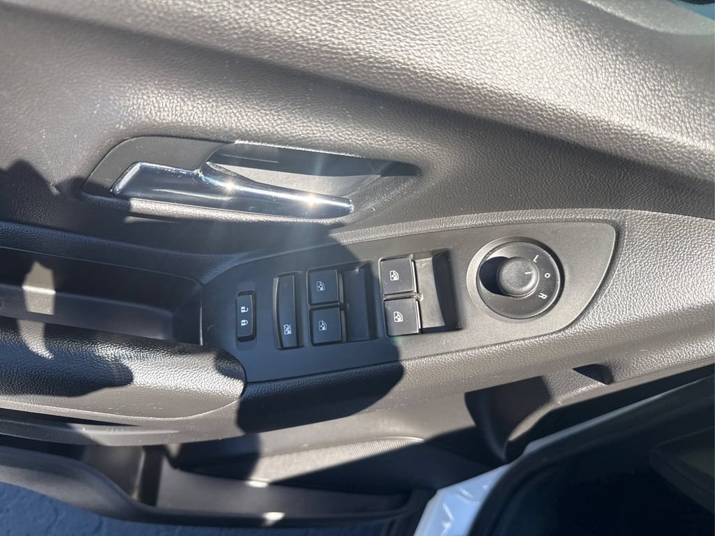 Used 2021 Chevrolet Trax LS w/ Tint and Cruise Package AWD/4WD image 33