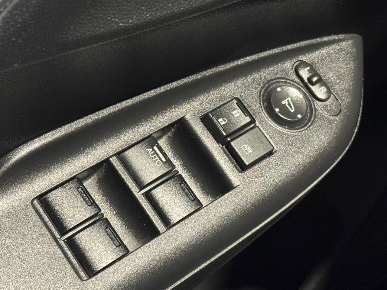 Used 2015 Honda Fit LX image 29