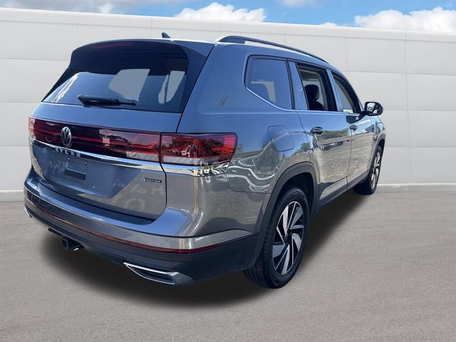 Used 2025 Volkswagen Atlas SE image 24