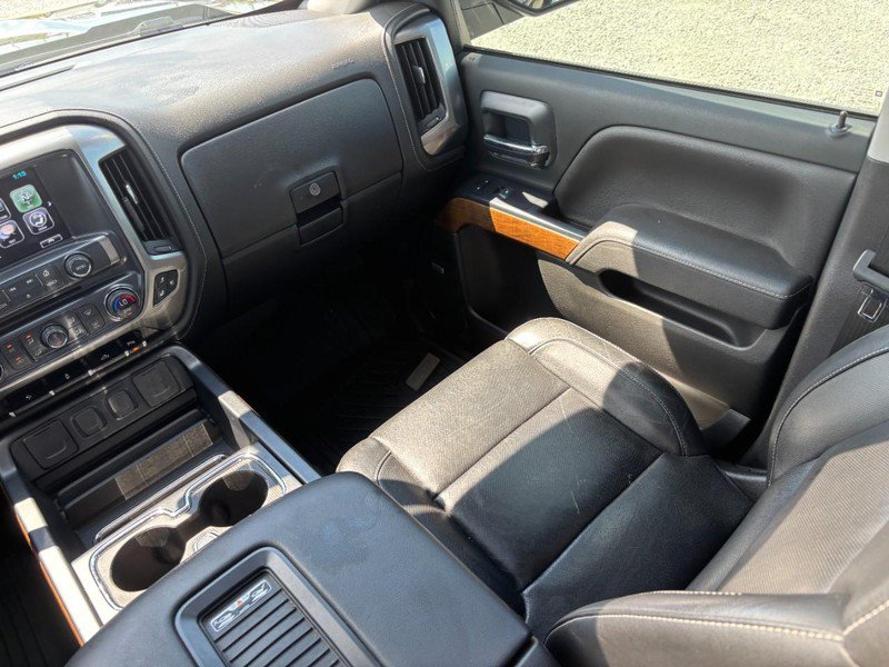 Used 2018 Chevrolet Silverado 1500 LTZ w/ Sport Package AWD/4WD image 15
