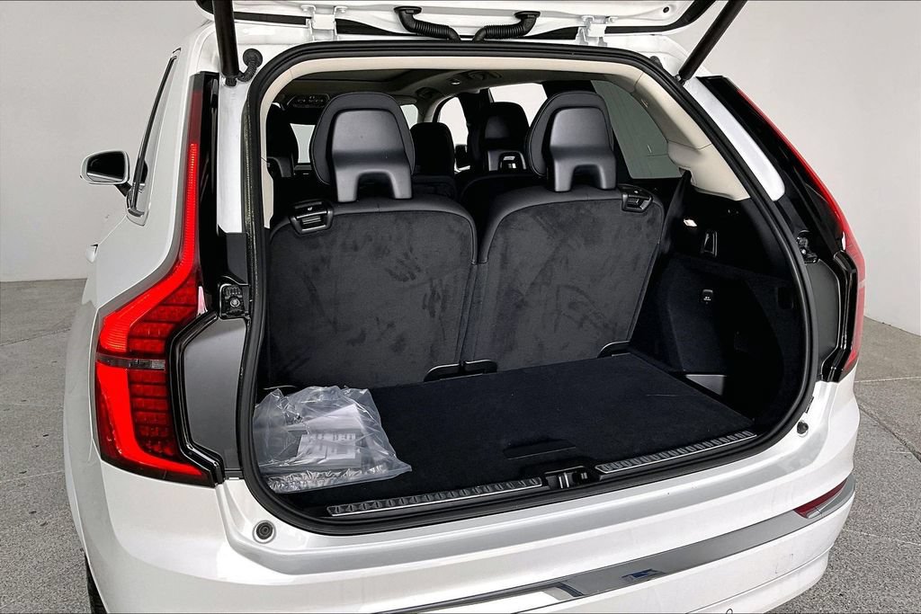 New 2026 Volvo XC90 B5 Plus AWD/4WD image 43