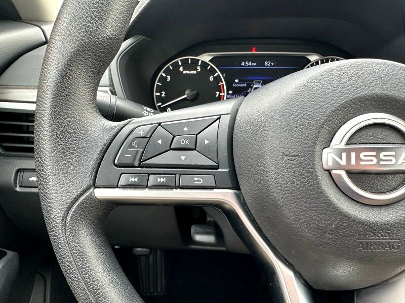 Used 2023 Nissan Altima 2.5 SV image 13