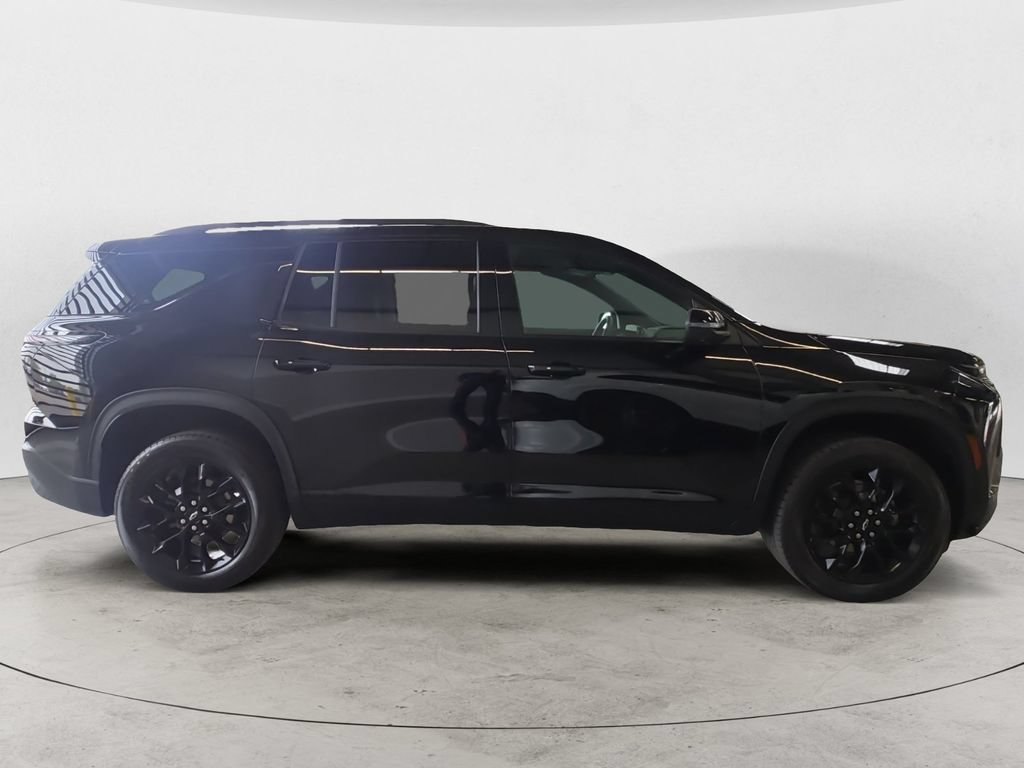 Certified 2025 Chevrolet Traverse LT w/ Midnight/Sport Edition AWD/4WD image 7
