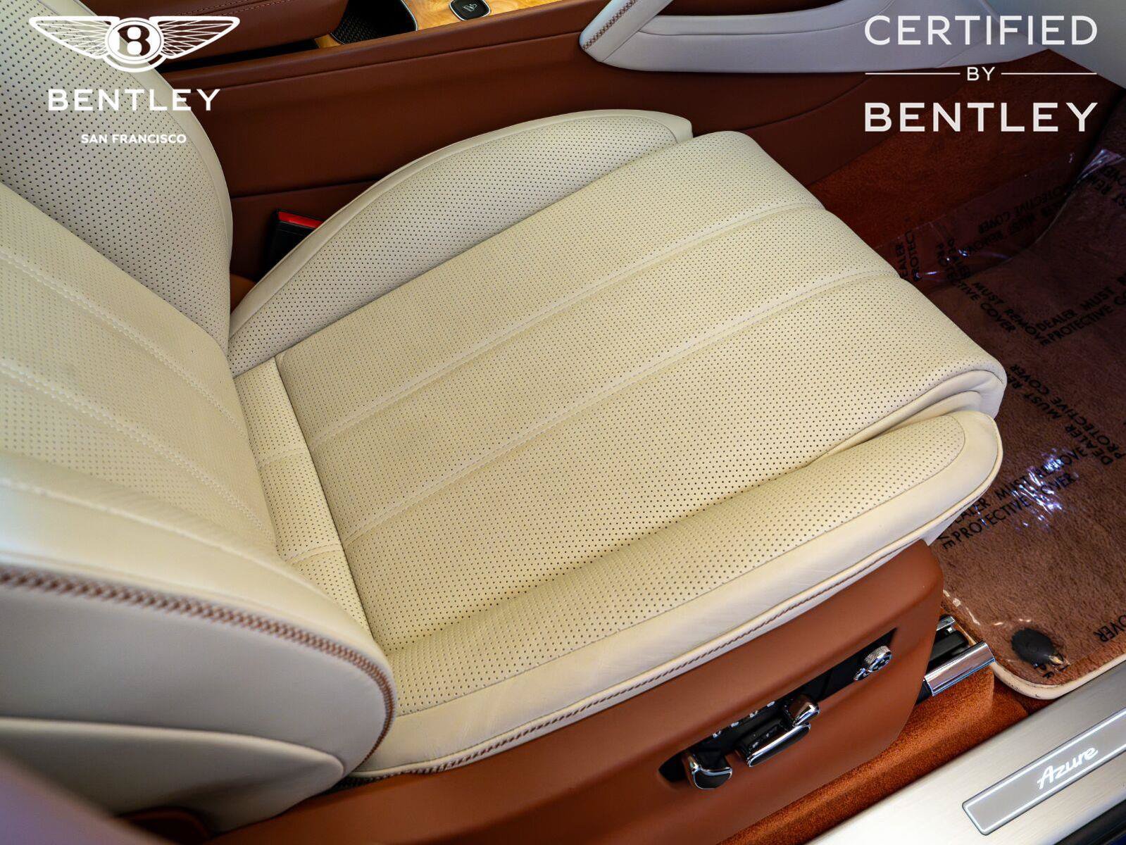 Used 2024 Bentley Bentayga AWD/4WD image 21