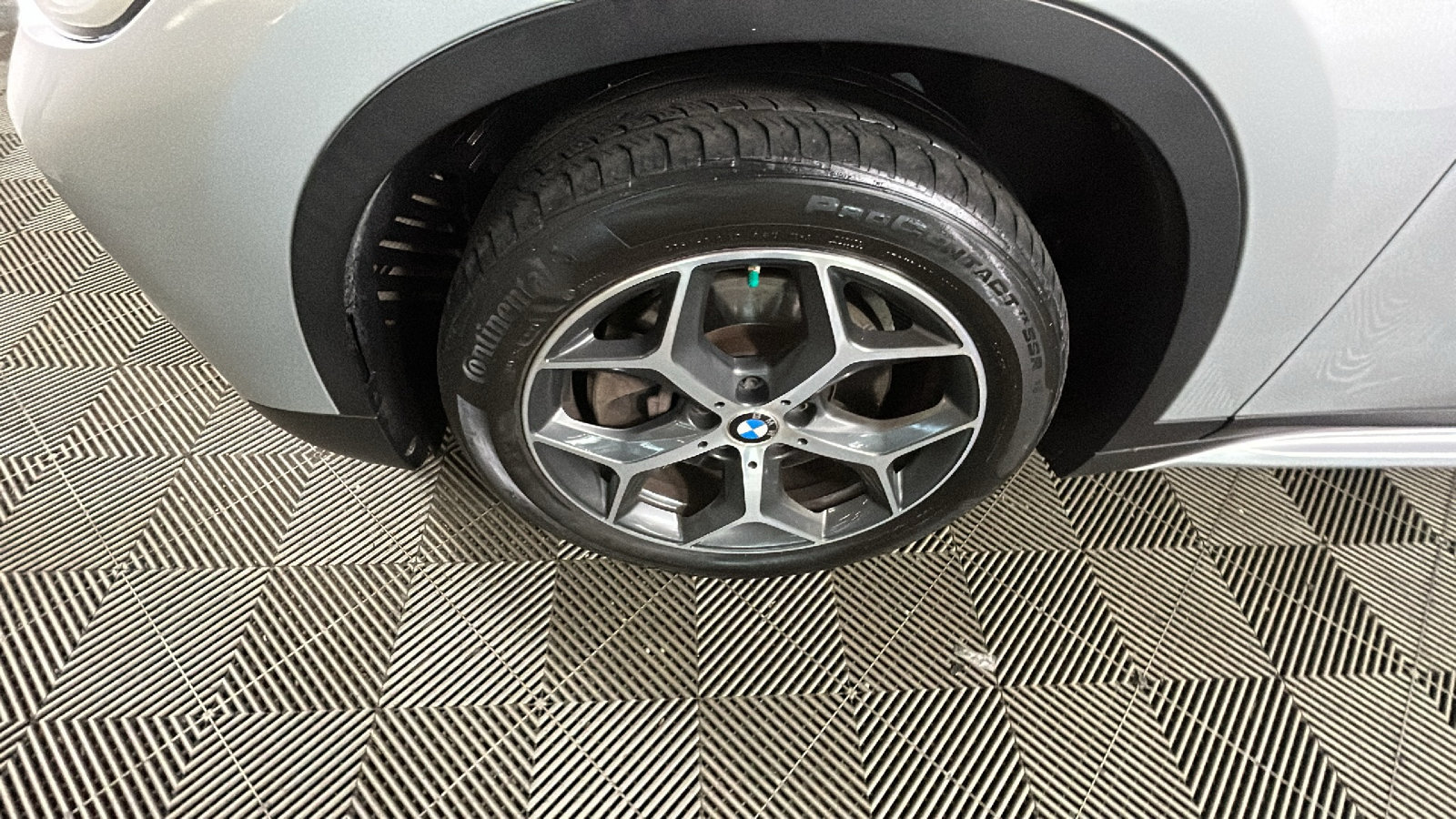 Used 2018 BMW X1 xDrive28i AWD/4WD image 11