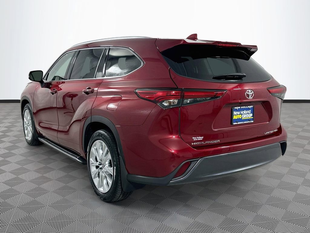 Used 2022 Toyota Highlander Limited AWD/4WD image 5