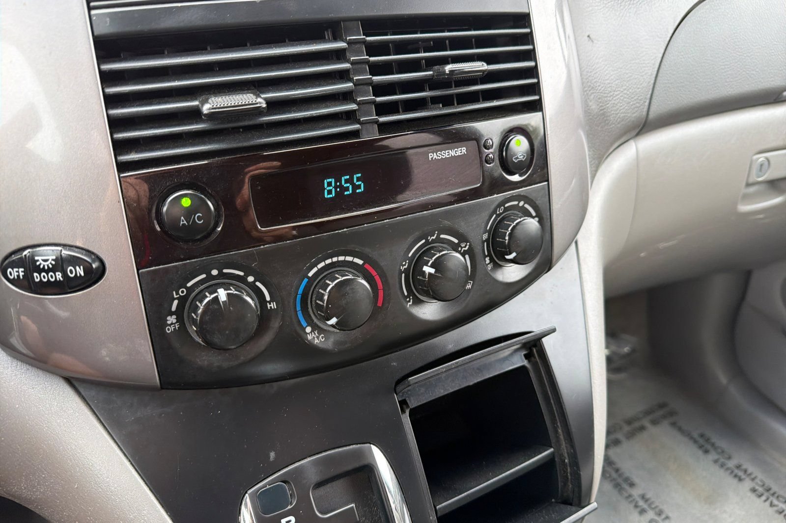 Used 2008 Toyota Sienna LE FWD image 27