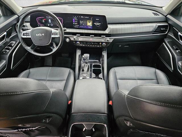 Used 2023 Kia Telluride EX w/ EX Captain's Chair Package AWD/4WD image 19