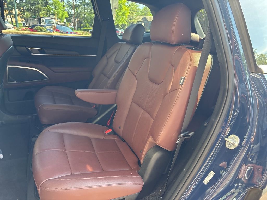 Certified 2023 Kia Telluride EX w/ EX Captain's Chair Package FWD image 10