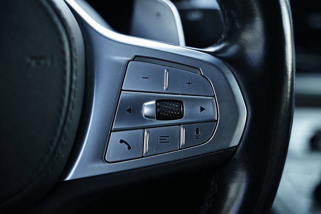 Used 2022 BMW 750i xDrive w/ Luxury Rear Seating Package image 38