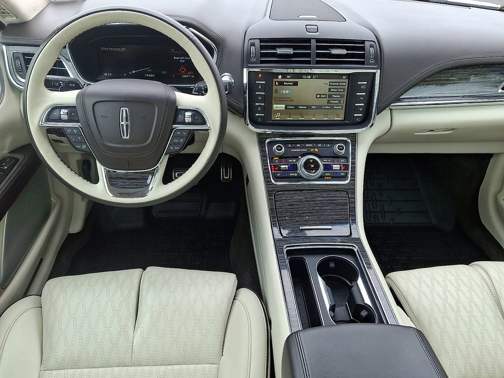 Used 2018 Lincoln Continental Black Label AWD/4WD image 11