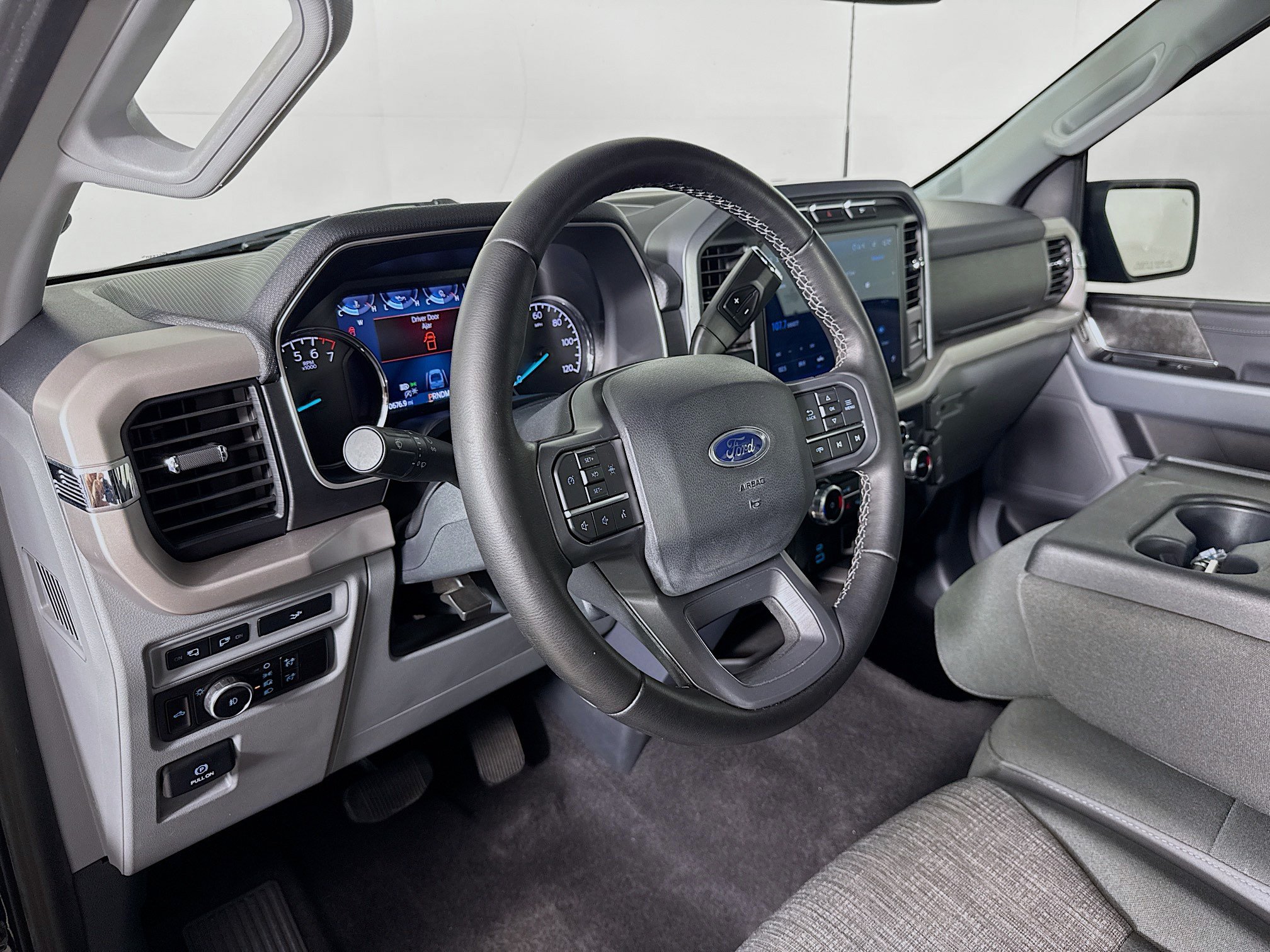 Used 2023 Ford F150 XLT w/ Equipment Group 302A High RWD image 8