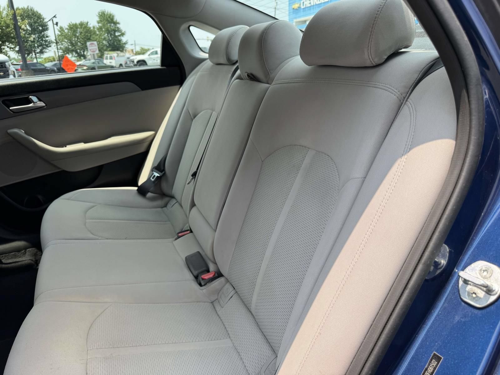 Used 2015 Hyundai Sonata SE FWD image 21