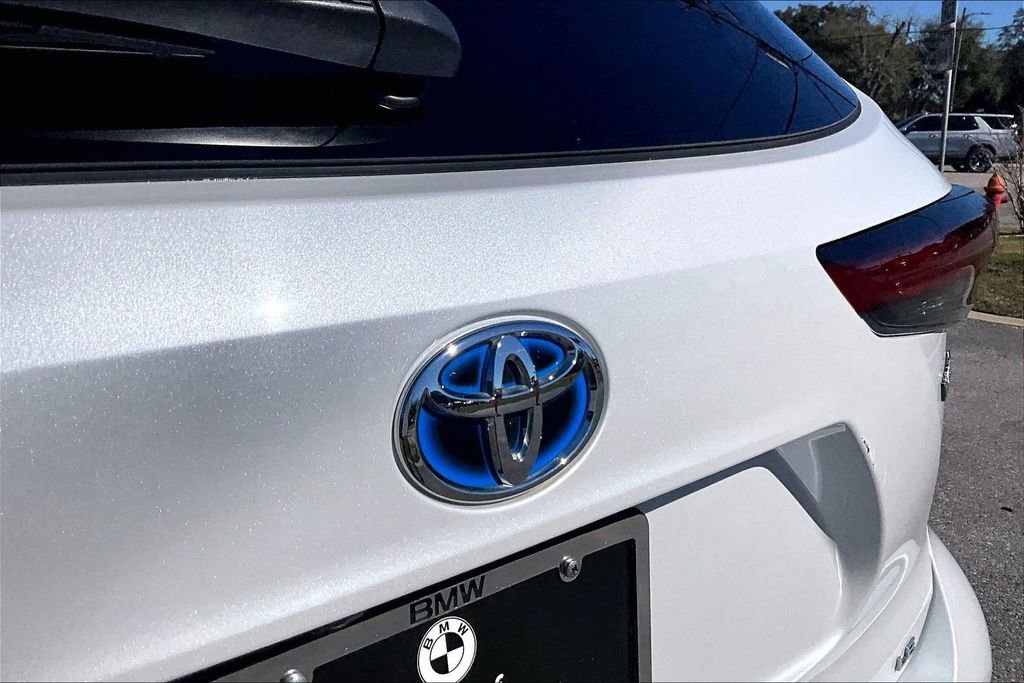 Used 2022 Toyota Highlander LE image 27