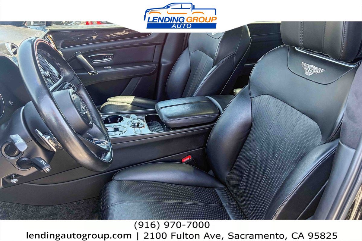 Used 2019 Bentley Bentayga AWD/4WD image 16