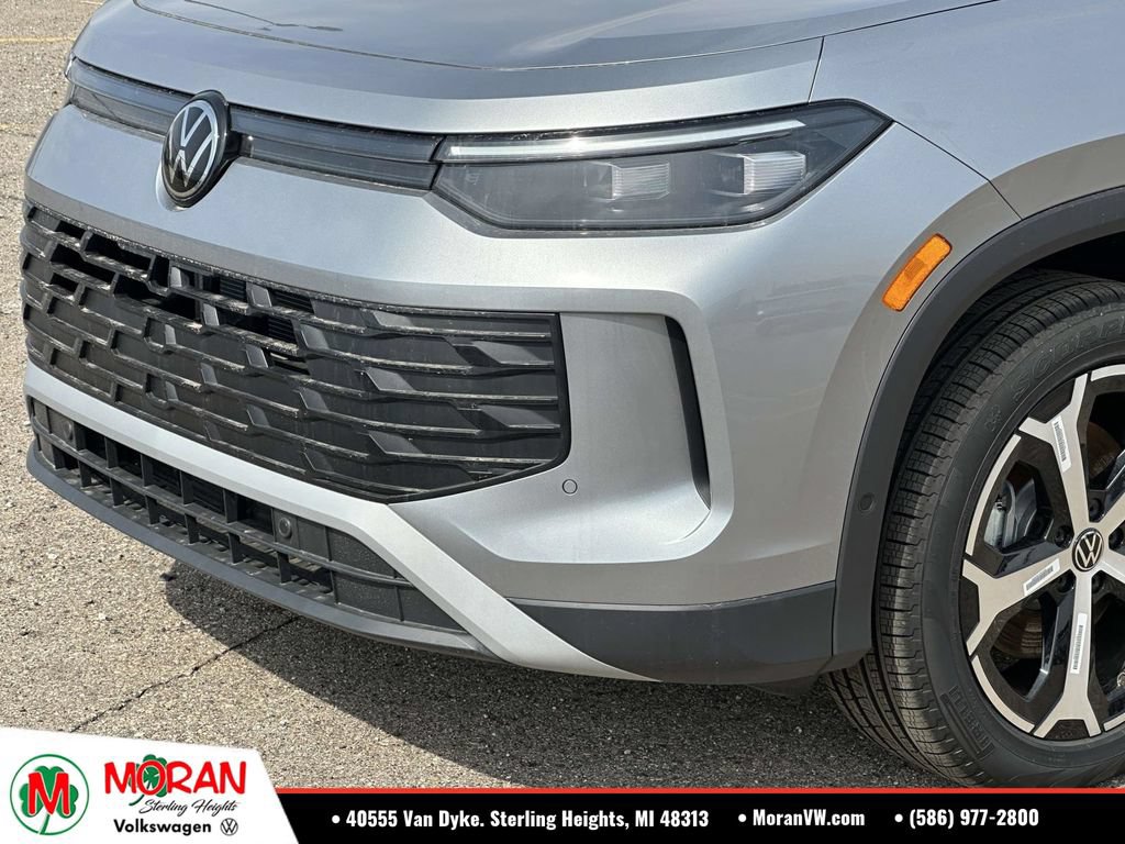 Used 2026 Volkswagen Tiguan SE AWD/4WD image 6
