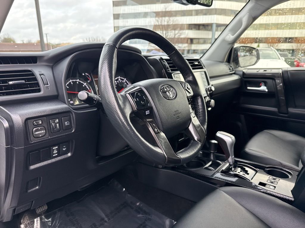 Used 2024 Toyota 4Runner TRD Off-Road Premium image 27