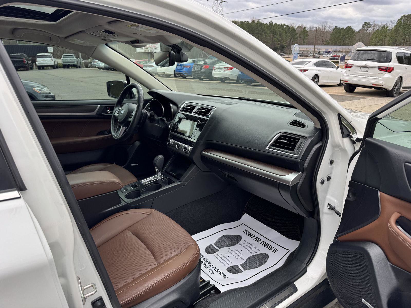 Used 2017 Subaru Outback 3.6R Touring w/ Popular Package #5A image 16