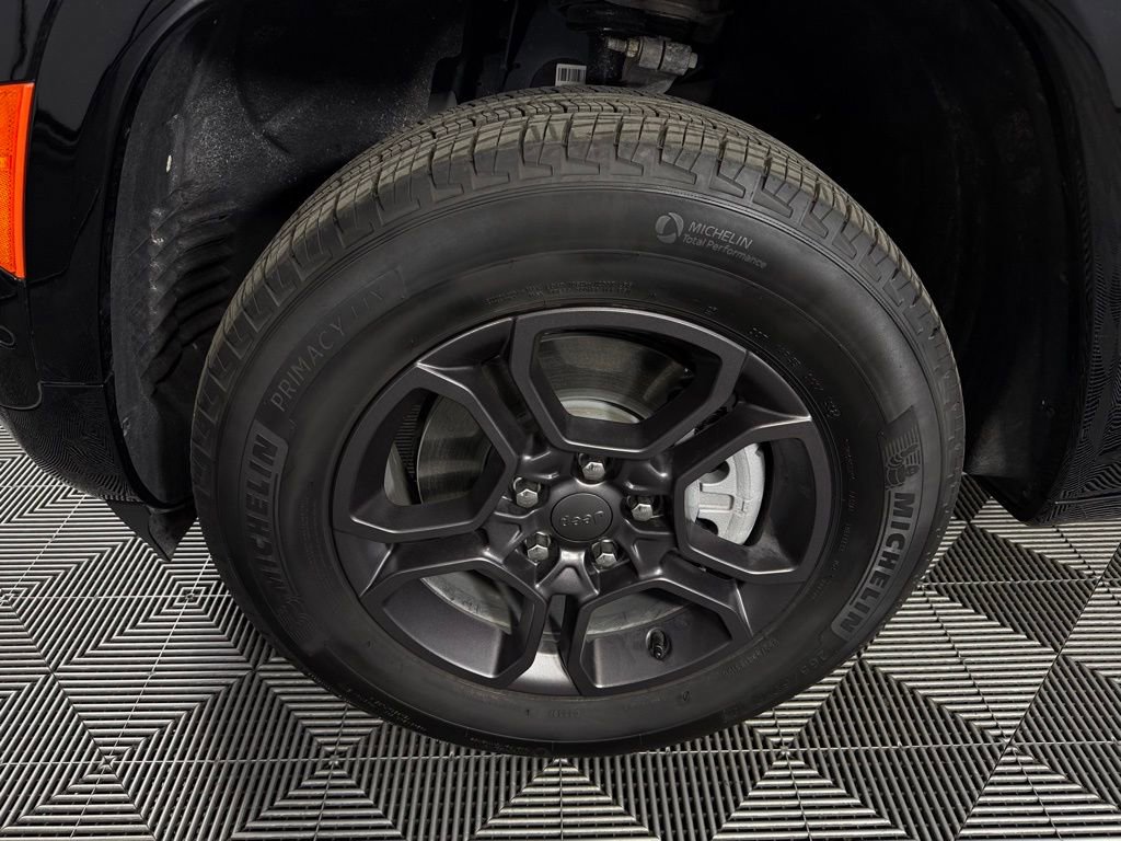 Used 2025 Jeep Grand Cherokee Limited 4xe image 11