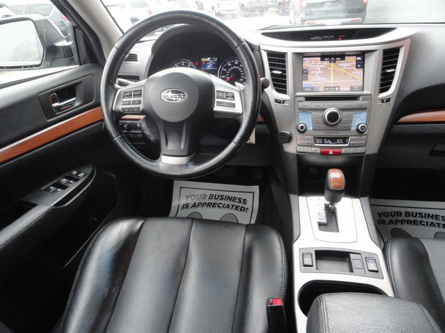 Used 2013 Subaru Outback 2.5i Limited AWD/4WD image 14