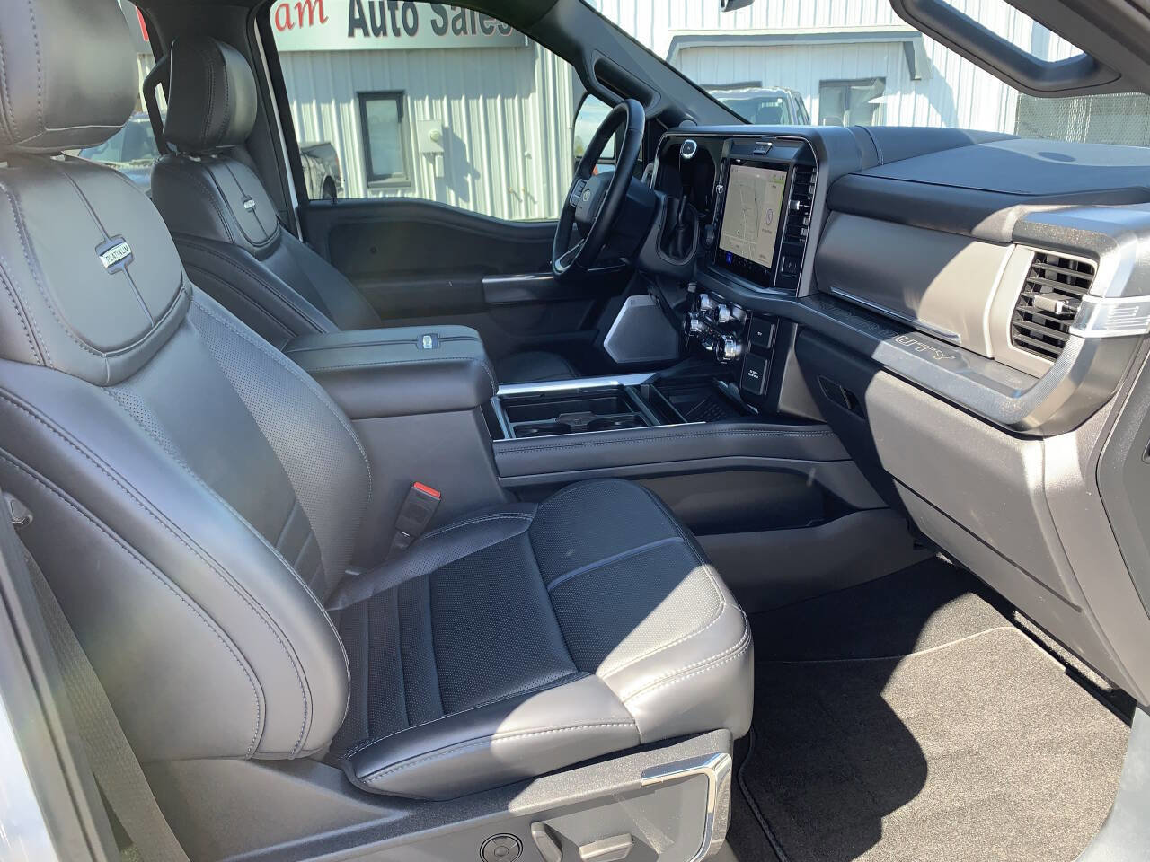 Used 2025 Ford F250 Platinum AWD/4WD image 33